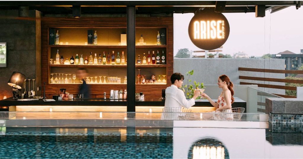 arise rooftop bar